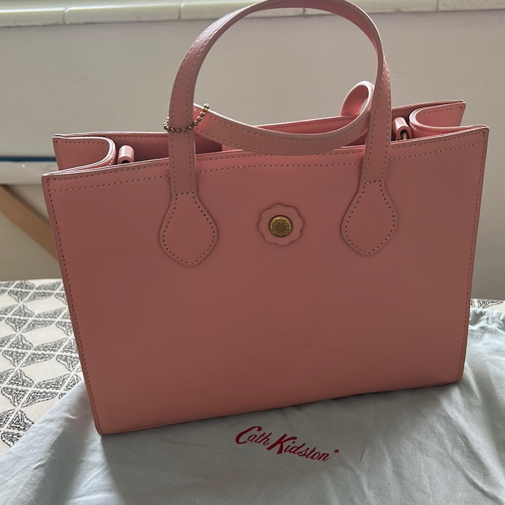 Leather Cath Kidstom purse - so classic!